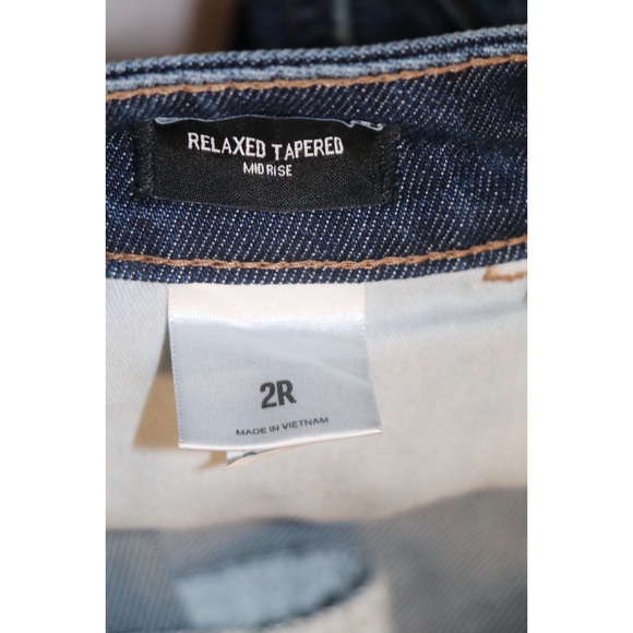 Express Women’s Relaxed Tapered Mid Rise Jeans - Picture 7 of 13